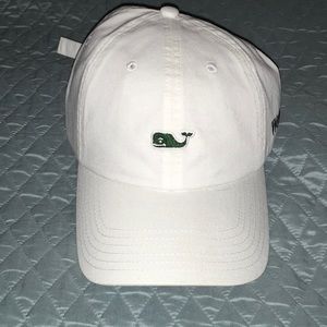 Brand New Vineyard Vines white hat